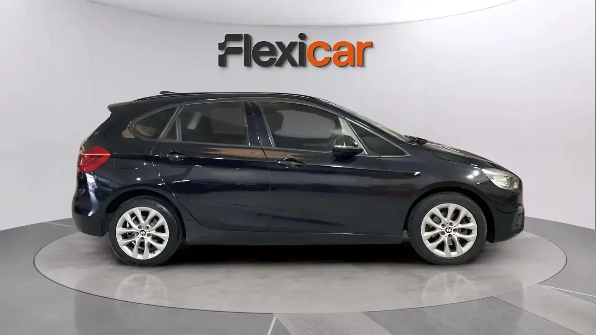 Usado BMW 218 150 CV (110 kW) 2015 Negro Familiar