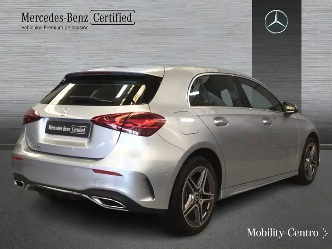 Usado Mercedes A250 163 CV (119 kW) 2025 Plata hightech