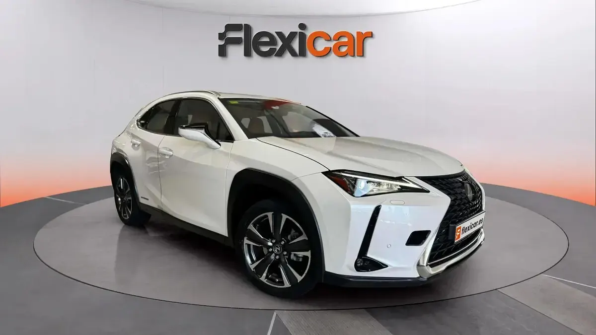 Usado Lexus UX Business Edition 184 CV (135 kW) 2020 Blanco SUV