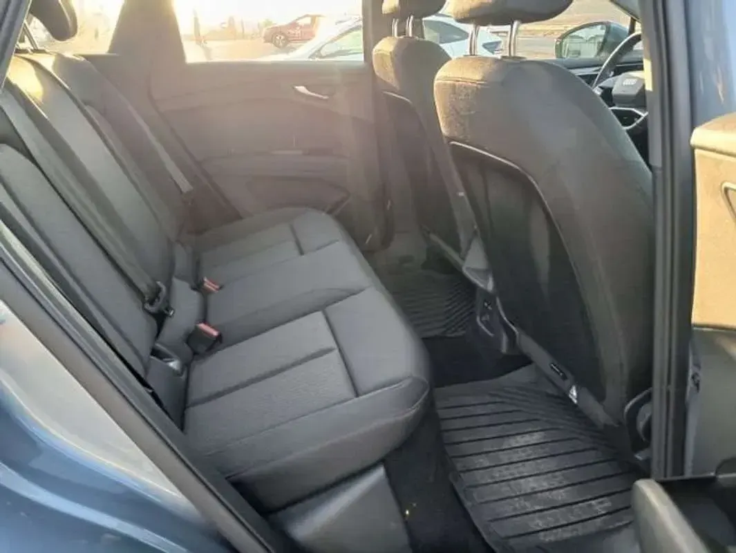 Usado Audi Q3 Sportback S-Line 150 CV (110 kW) 2025 Plateado SUV