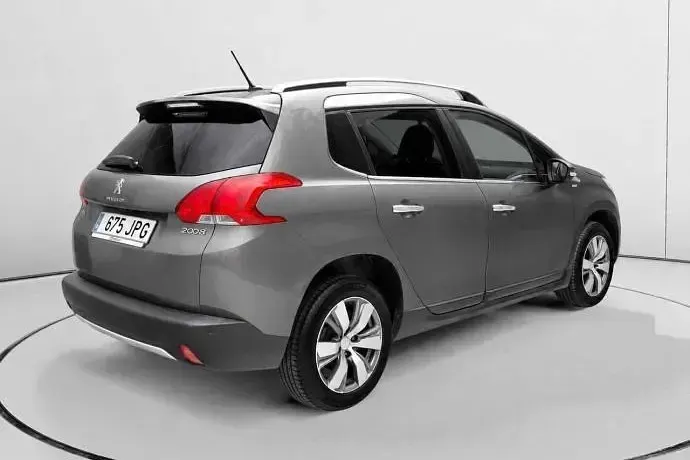 Usado Peugeot 2008 Style 100 CV (73 kW) 2016 SUV