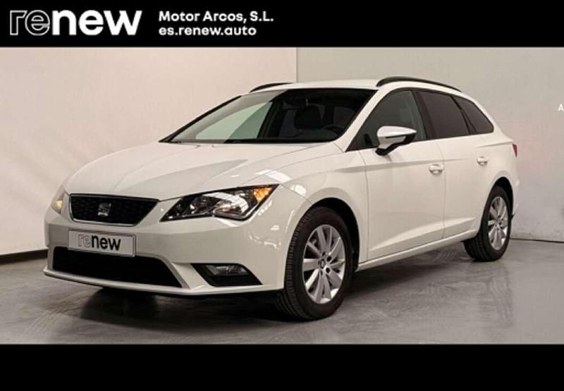 Käytetty Seat Leon Reference 105 HP (77 kW) 2015 Valkoinen Viistoperä