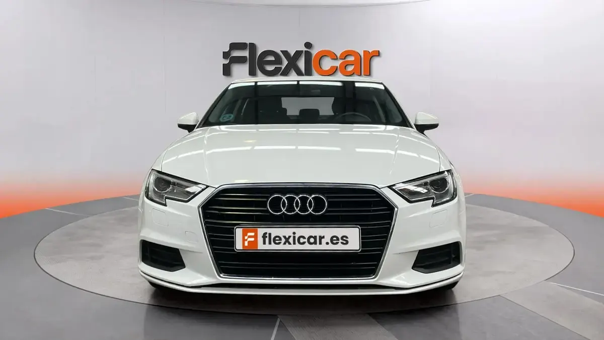 Usado Audi A3 Premium 116 CV (85 kW) 2019 Blanco Berlina