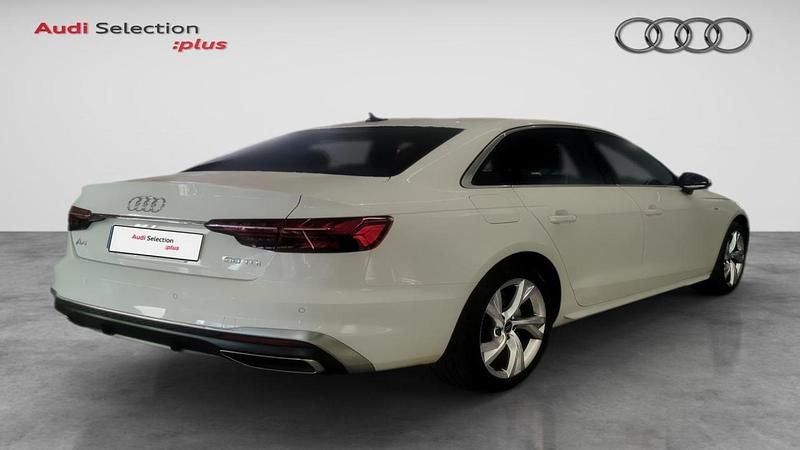 Usado Audi A4 S-Line 136 CV (100 kW) 2023 Blanco ibis (sólido) Berlina