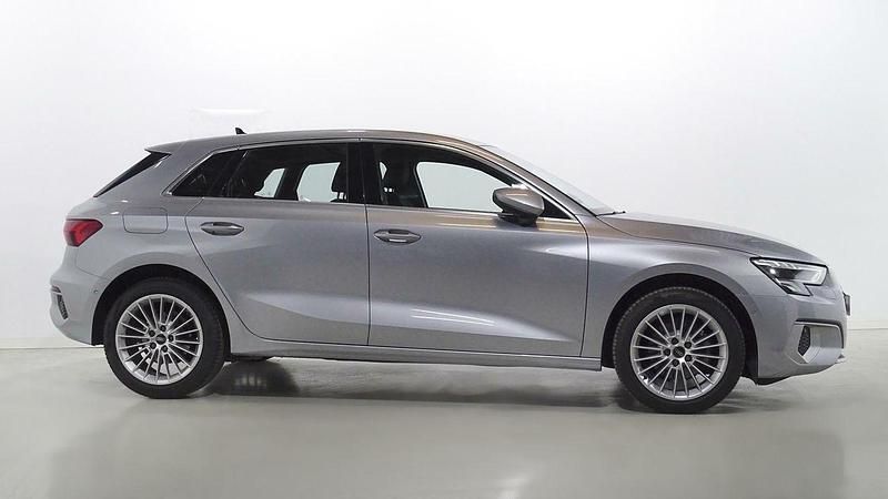 Usado Audi A3 Advanced Plus 110 CV (80 kW) 2023 Gris Berlina