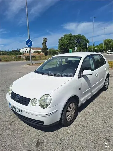 Używany VW Polo Trendline 75 KM (55 kW) 2004 Biały Hatchback