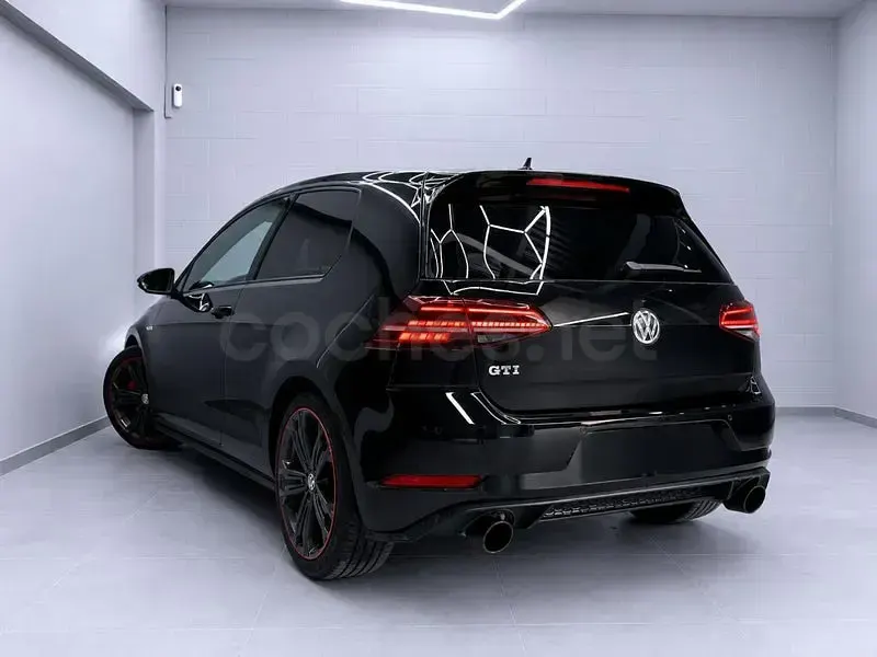 Usado VW Golf VII GTI 230 CV (169 kW) 2017 Negro Berlina