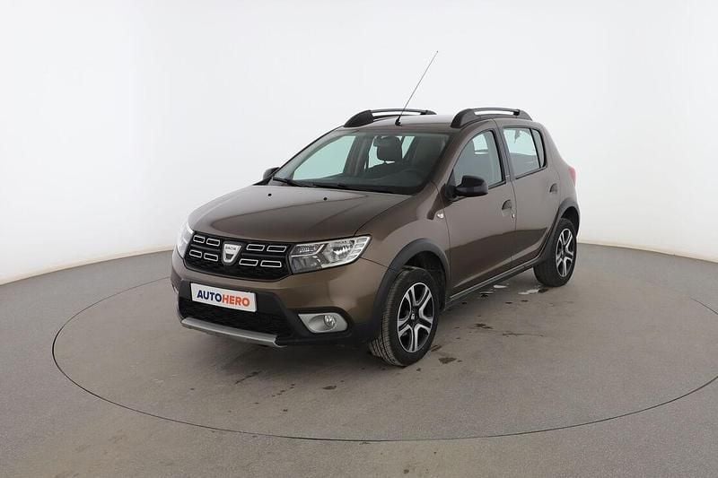 Marrón Usado 2018 Dacia Sandero Utilitario | 11.599 € (Precio justo) - Imagen 1/3