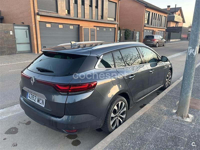 Usado Renault Mégane GrandTour Techno 140 CV (102 kW) 2022 Negro Familiar