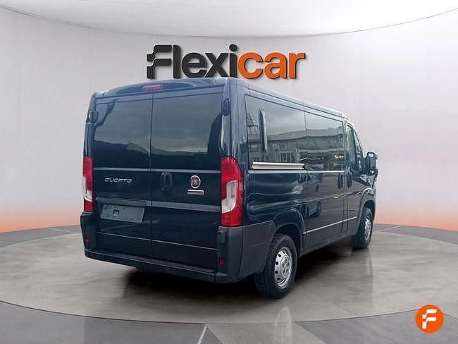 Usado Fiat Ducato 150 CV (110 kW) 2018 Azul Van