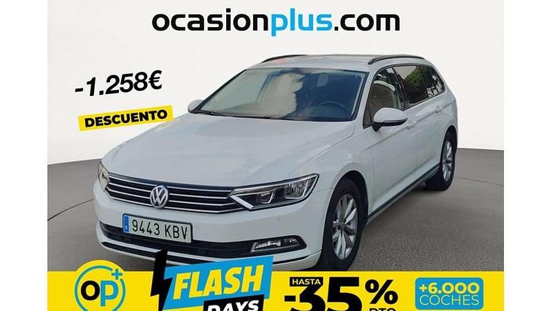 Usado VW Passat Edition 120 CV (88 kW) 2017 Blanco Familiar