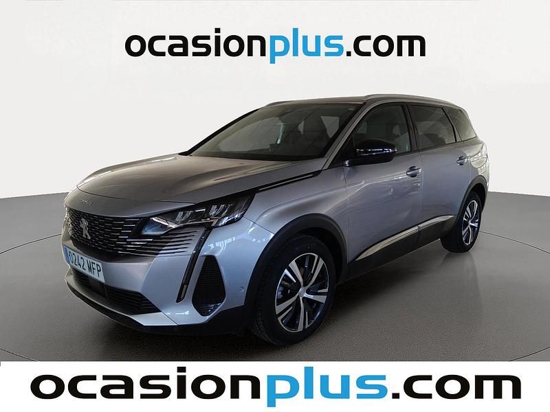 Usado Peugeot 5008 Allure 131 CV (96 kW) 2023 Gris SUV