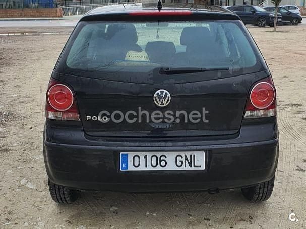 Usado VW Polo Edition 60 CV (44 kW) 2009 Negro Utilitario