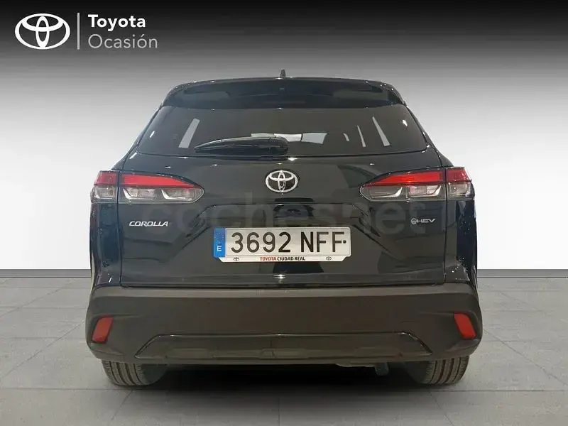 Usado Toyota Corolla Cross Style 140 CV (102 kW) 2025 Negro SUV