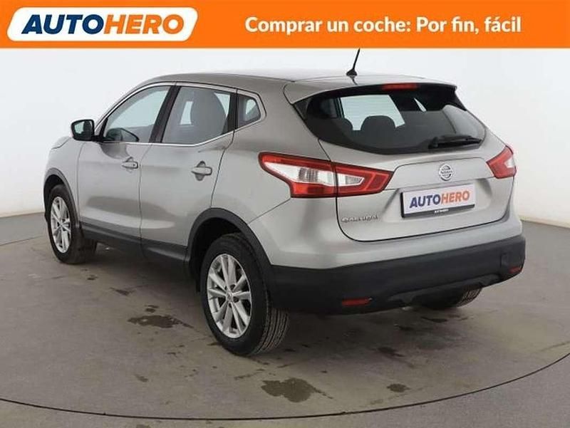 Usado Nissan Qashqai Acenta 110 CV (80 kW) 2017 Gris SUV