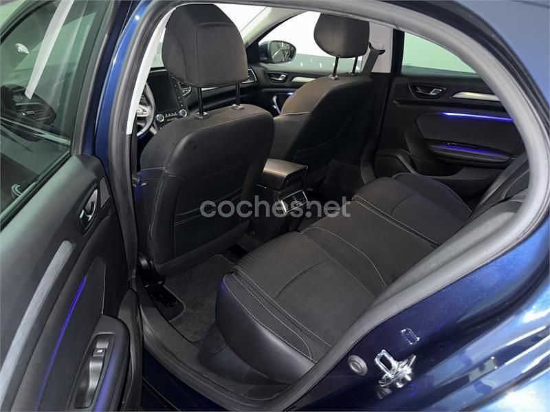 Usado Renault Mégane IV Zen 140 CV (102 kW) 2019 Azul Berlina