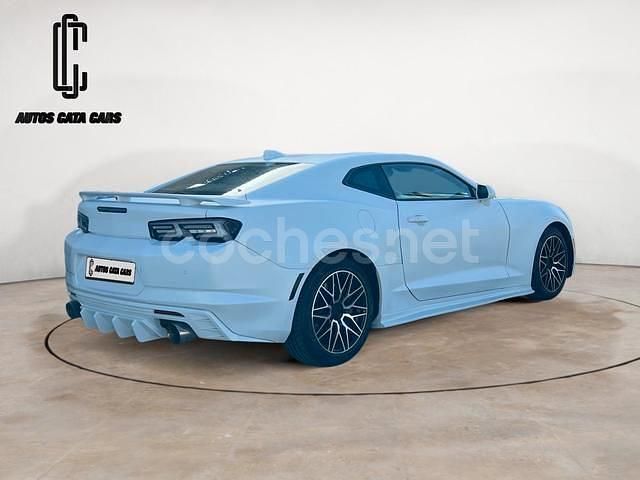 Usado Chevrolet Camaro 405 CV (297 kW) 2016 Blanco Coupe