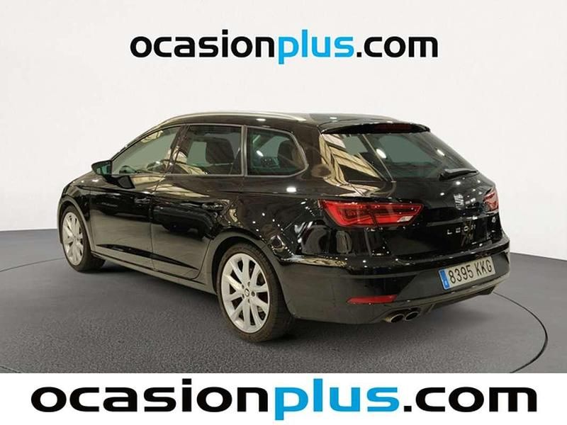Usado Seat Leon ST FR 125 CV (91 kW) 2018 Negro Familiar