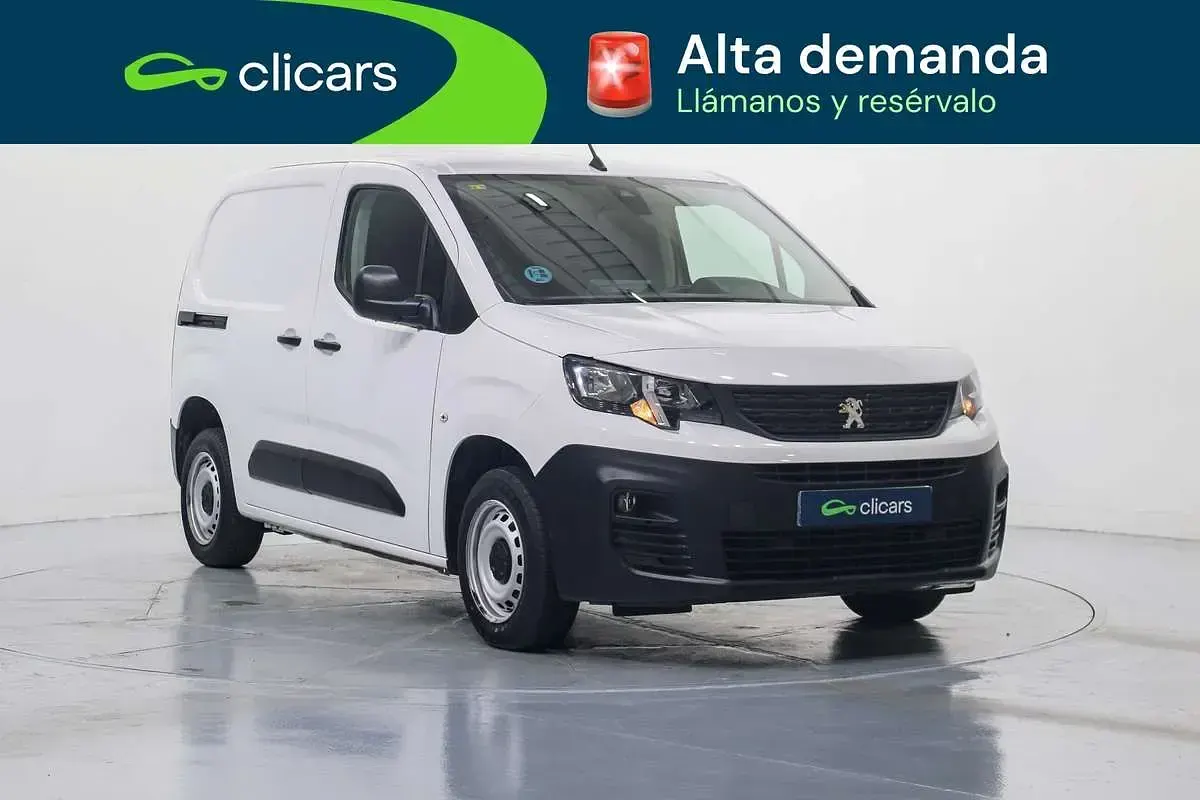 Usado Peugeot Partner Premium 102 CV (75 kW) 2022 Blanco Monovolumen