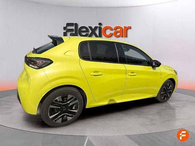 Usado Peugeot 208 Allure 110 CV (80 kW) 2025 Amarillo Utilitario
