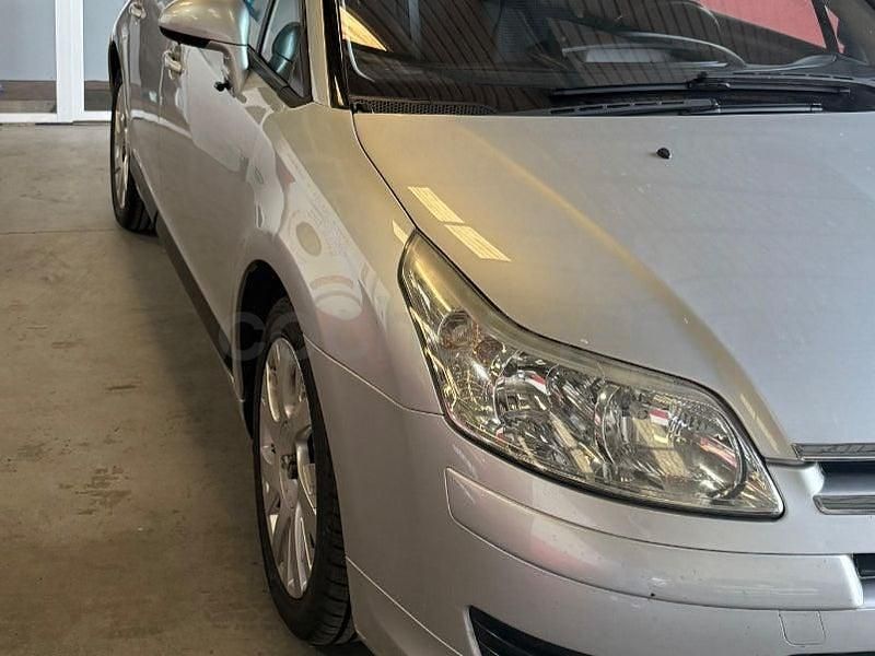 Usado Citroën C4 Exclusive 110 CV (80 kW) 2005 Gris / plata Berlina