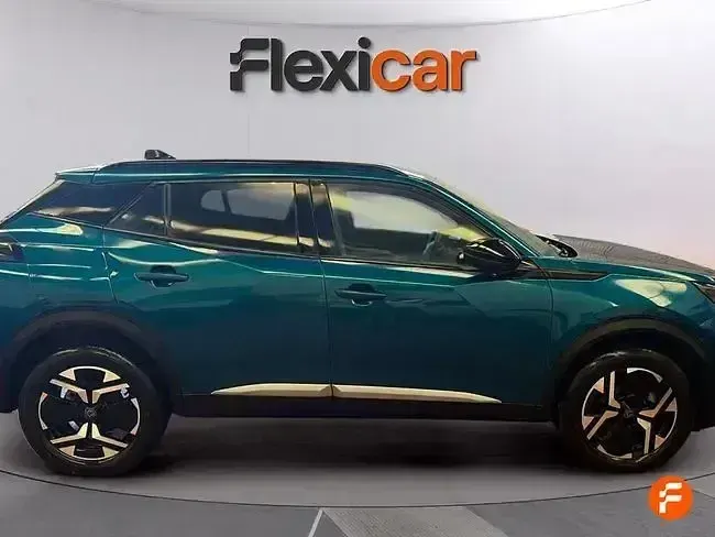 Usado Peugeot 2008 Allure 100 CV (73 kW) 2025 Verde SUV