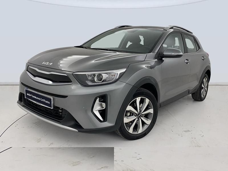 Usado Kia Stonic 100 CV (73 kW) 2025 Gris SUV