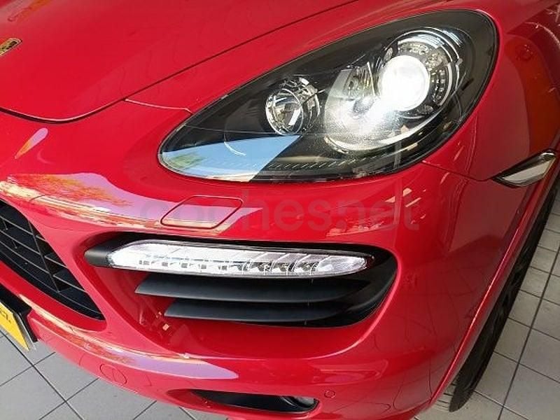 Usado Porsche Cayenne 420 CV (308 kW) 2014 Rojo SUV