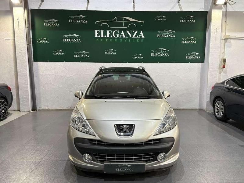 Usado Peugeot 207 95 CV (69 kW) 2009 Beige Familiar