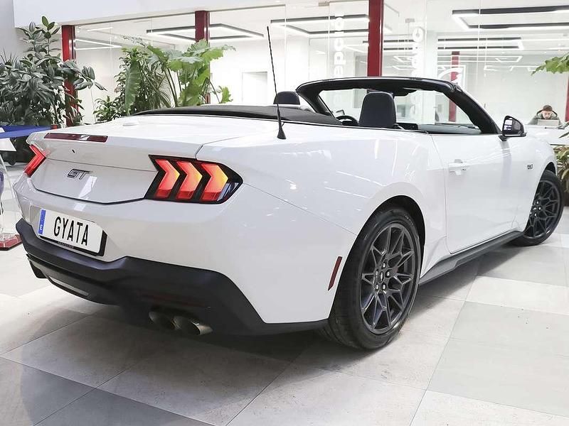 Usado Ford Mustang GT Convertible 450 CV (330 kW) 2024 Blanco Descapotable