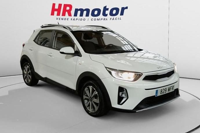 Usado 2023 Kia Stonic SUV | 14.390 € (Precio justo) - Imagen 1/4