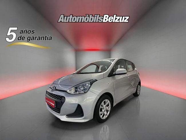 Gris Usado 2018 Hyundai i10 Utilitario | 9490 € (Precio justo) - Imagen 1/4