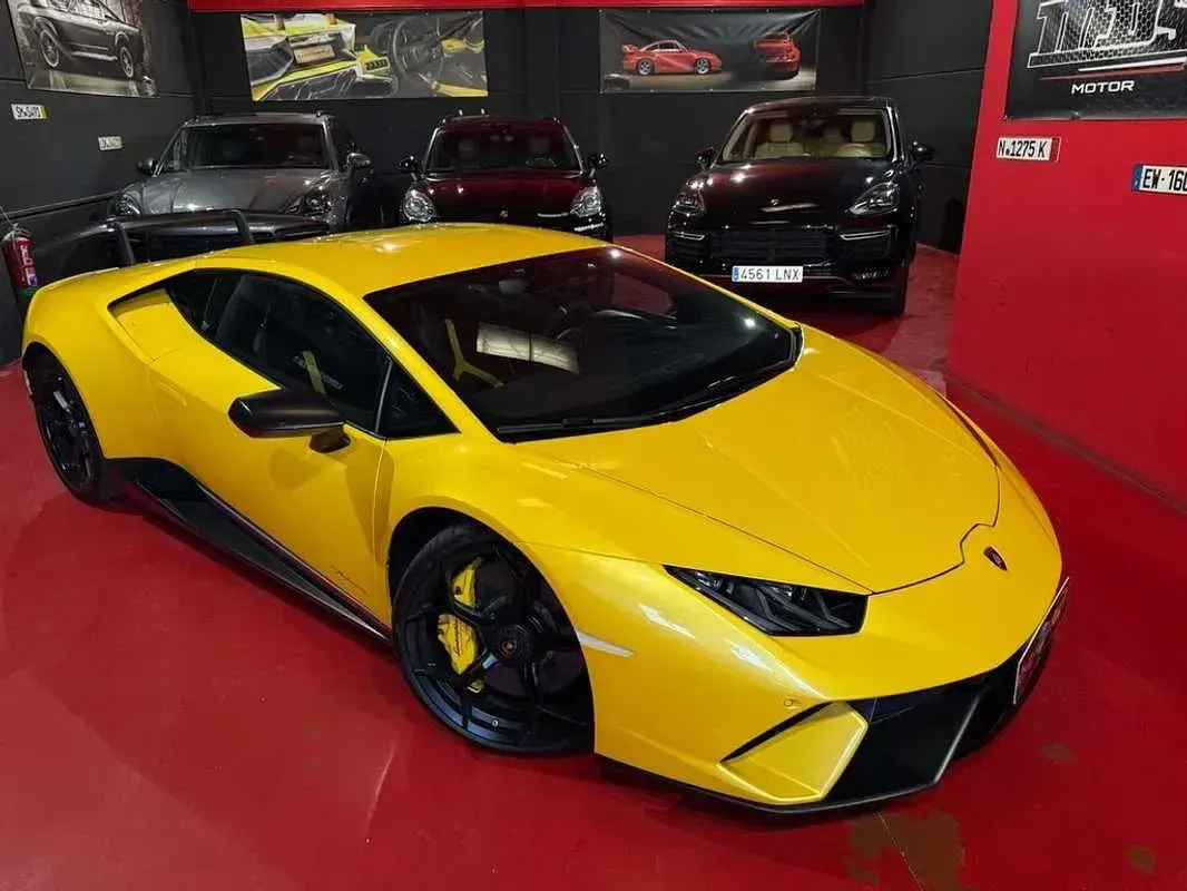 Usado Lamborghini Huracán 609 CV (447 kW) 2016 Amarillo Coupe