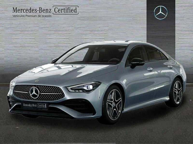 Gris Usado 2024 Mercedes CLA200 AMG line Coupe | 37.995 € (Precio justo) - Imagen 1/4
