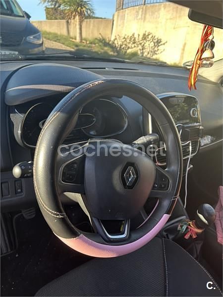 Gris / plata Usado 2017 Renault Clio IV Business Berlina | 7700 € (Precio justo) - Imagen 1/4