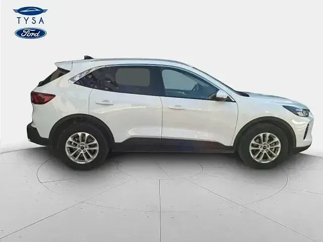 Usado Ford Kuga Titanium 150 CV (110 kW) 2025 Todoterreno SUV