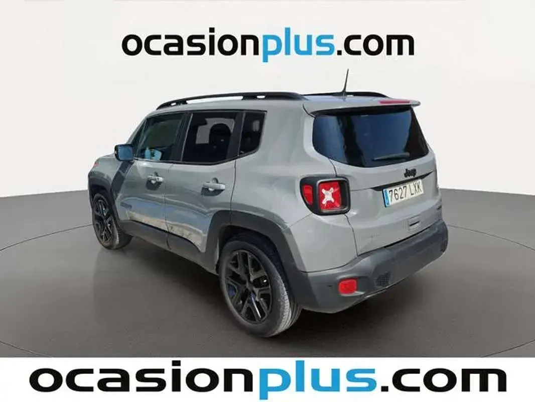Usado Jeep Renegade Night Eagle 120 CV (88 kW) 2022 Gris SUV