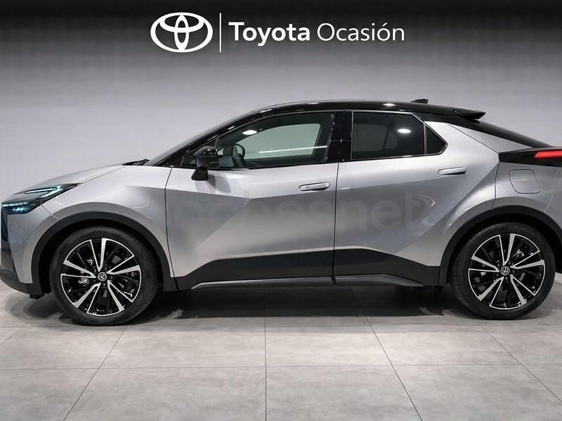 Nuevo Toyota C-HR 140 CV (102 kW) 2025 Gris / plata SUV