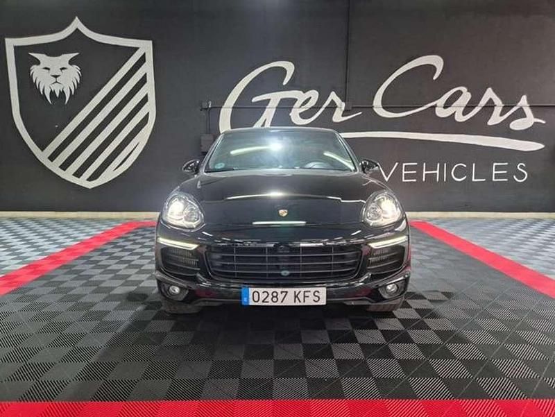 Usado Porsche Cayenne Platinum Edition 265 CV (194 kW) 2017 Negro SUV