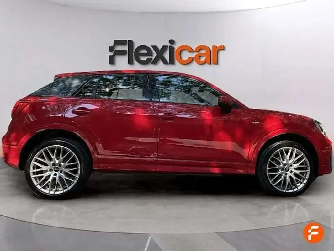 Usado Audi Q2 Premium 150 CV (110 kW) 2024 Rojo SUV