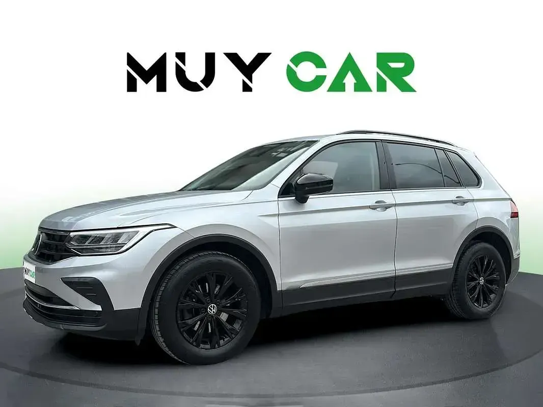 Usado VW Tiguan 131 CV (96 kW) 2021 Plateado SUV