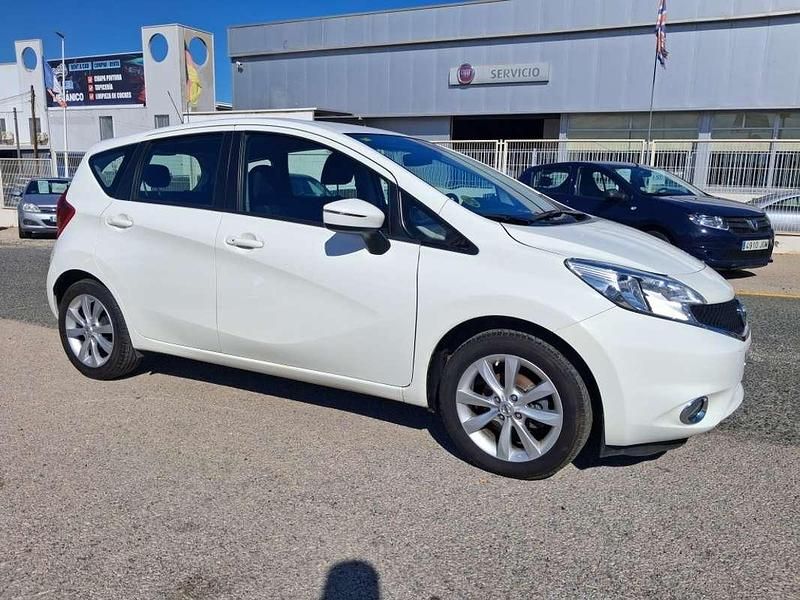 Usado Nissan Note Tekna 90 CV (66 kW) 2015 Blanco Monovolumen