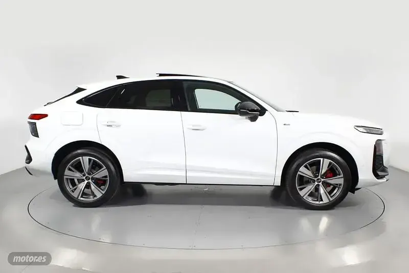 Usado Audi Q3 Sportback S-Line 150 CV (110 kW) 2026 Blanco SUV