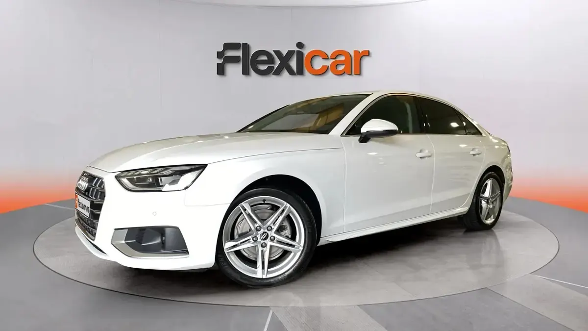 Usado Audi A4 Advanced Plus 163 CV (119 kW) 2024 Blanco Berlina