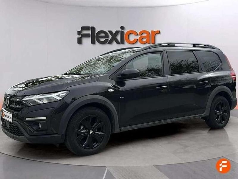 Usado Dacia Jogger Comfort 101 CV (74 kW) 2022 Negro Monovolumen
