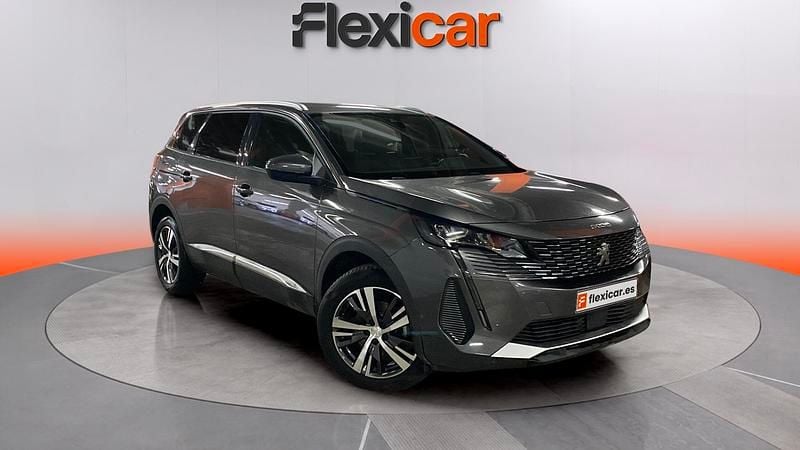 Usado Peugeot 5008 Allure 131 CV (96 kW) 2021 Gris SUV
