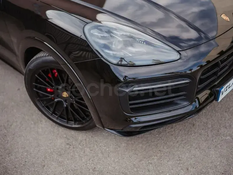 Usado Porsche Cayenne 460 CV (338 kW) 2022 Negro SUV