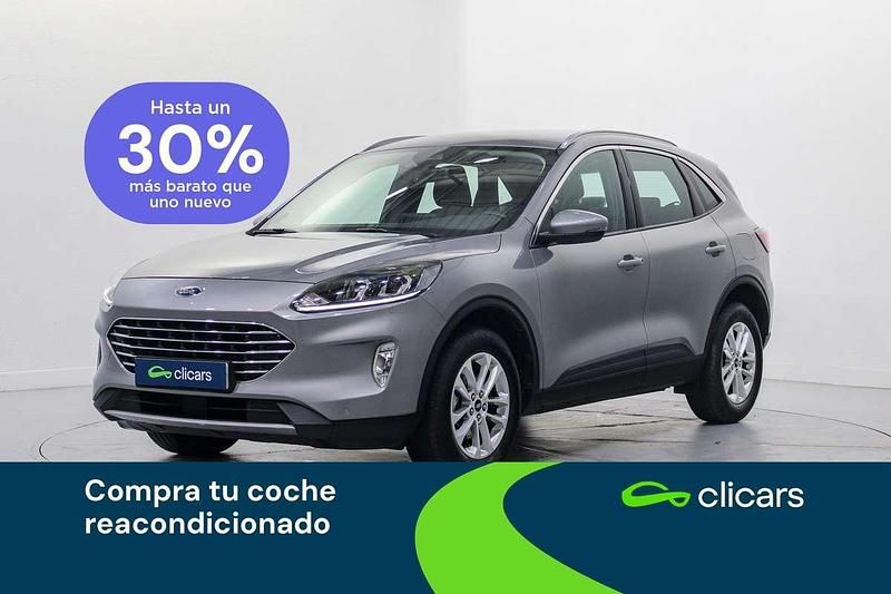 Usado Ford Kuga Titanium 190 CV (139 kW) 2022 Plateado SUV