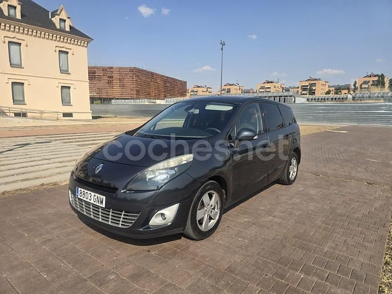 Gris / plata Usado 2009 Renault Grand Scénic III Dynamique Monovolumen | 4700 € (Precio justo) - Imagen 1/4