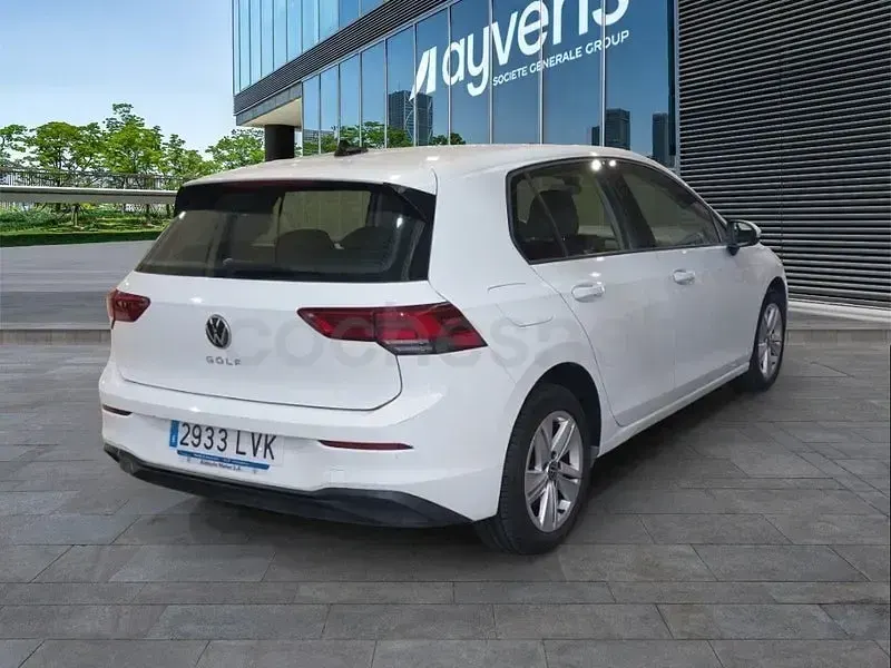Usado VW Golf VIII 115 CV (84 kW) 2021 Blanco Berlina